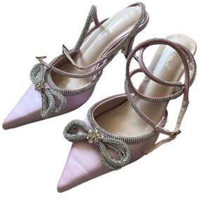 Super cute pointy baby pink bow high heels size 40 (size 7 us)